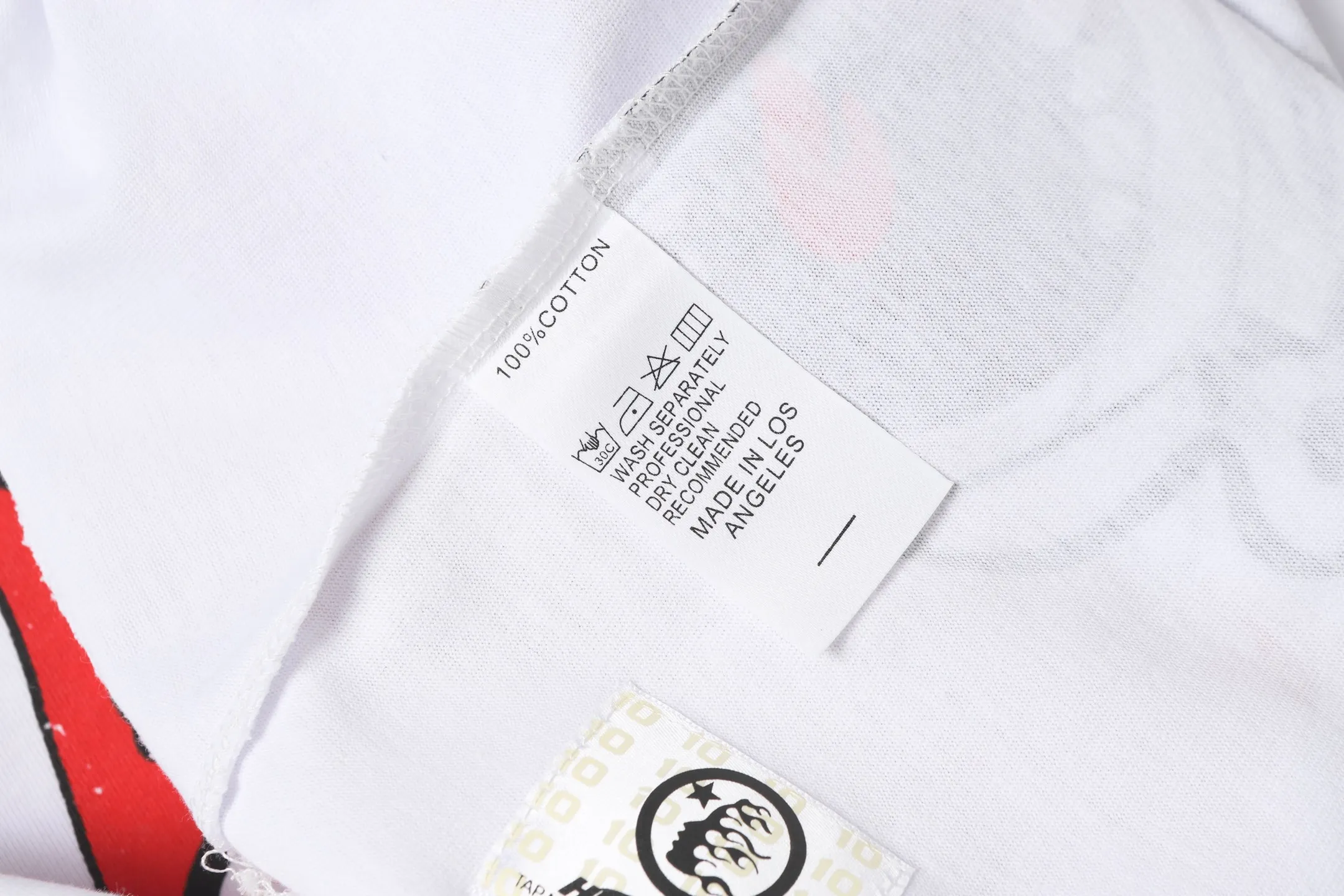 753#White/Black/ ｜ P54 In Stock Hellstar 、 T （fabric):32 240 Sizes（size）：S-M- L- X L （colour）：White、Black.